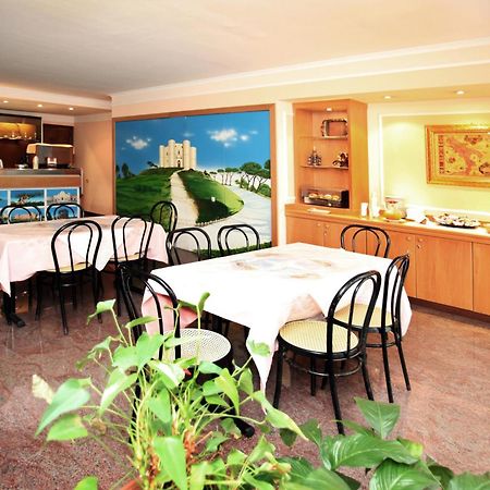 Hotel Cristal Бари Екстериор снимка