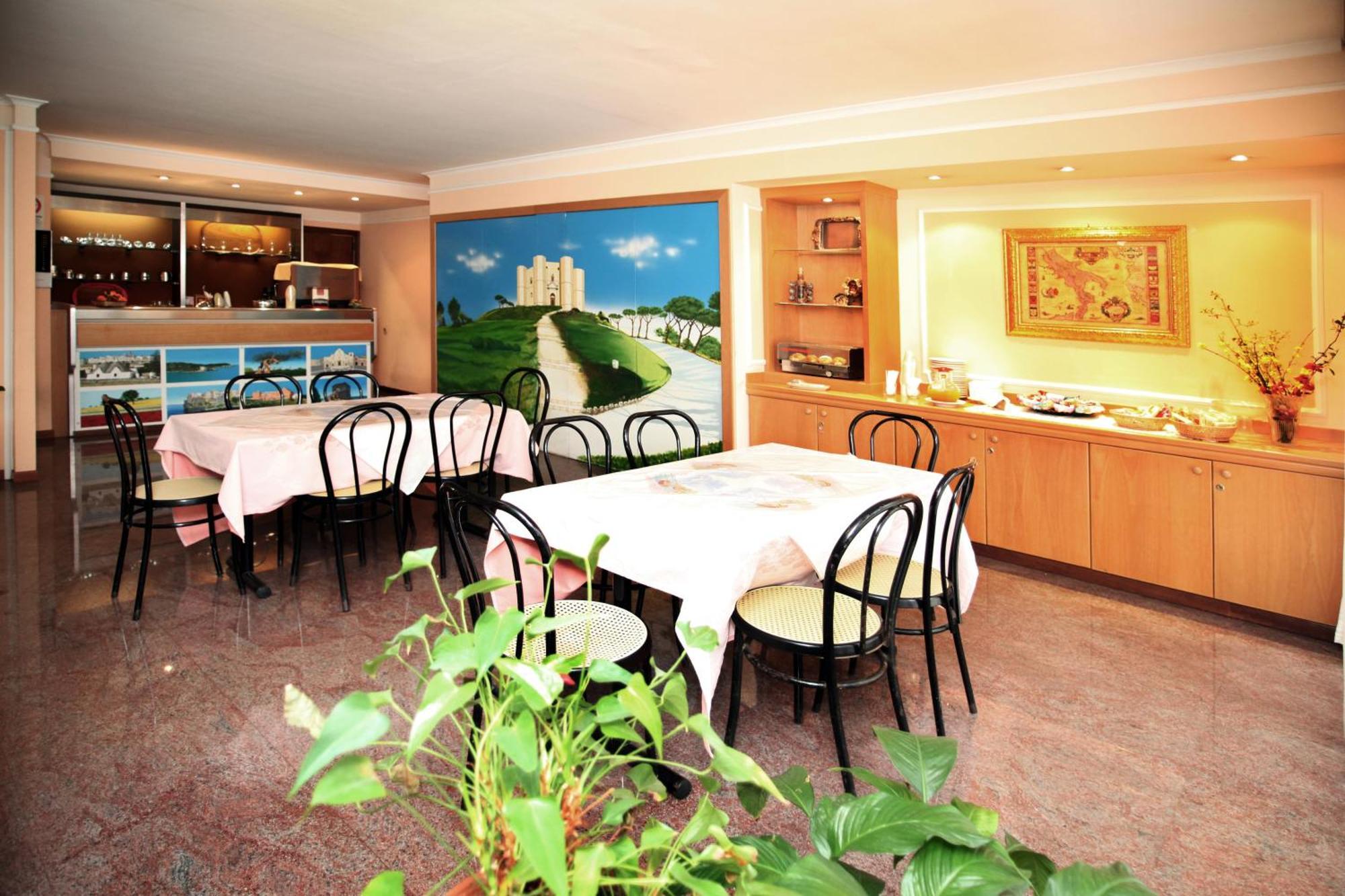 Hotel Cristal Бари Екстериор снимка