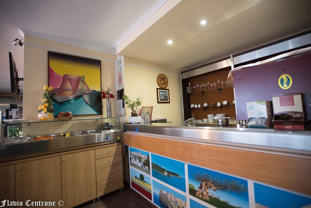 Hotel Cristal Бари Екстериор снимка